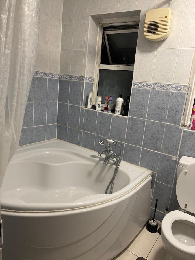 North Avenue Guest House Ltd, Heathrow Airport-Free Parking Hayes  Zewnętrze zdjęcie