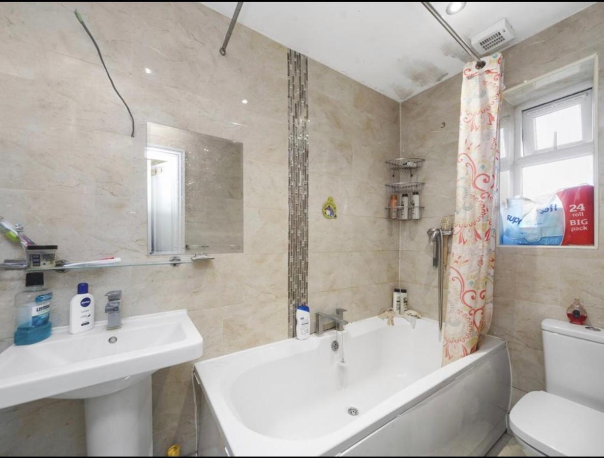 North Avenue Guest House Ltd, Heathrow Airport-Free Parking Hayes  Zewnętrze zdjęcie