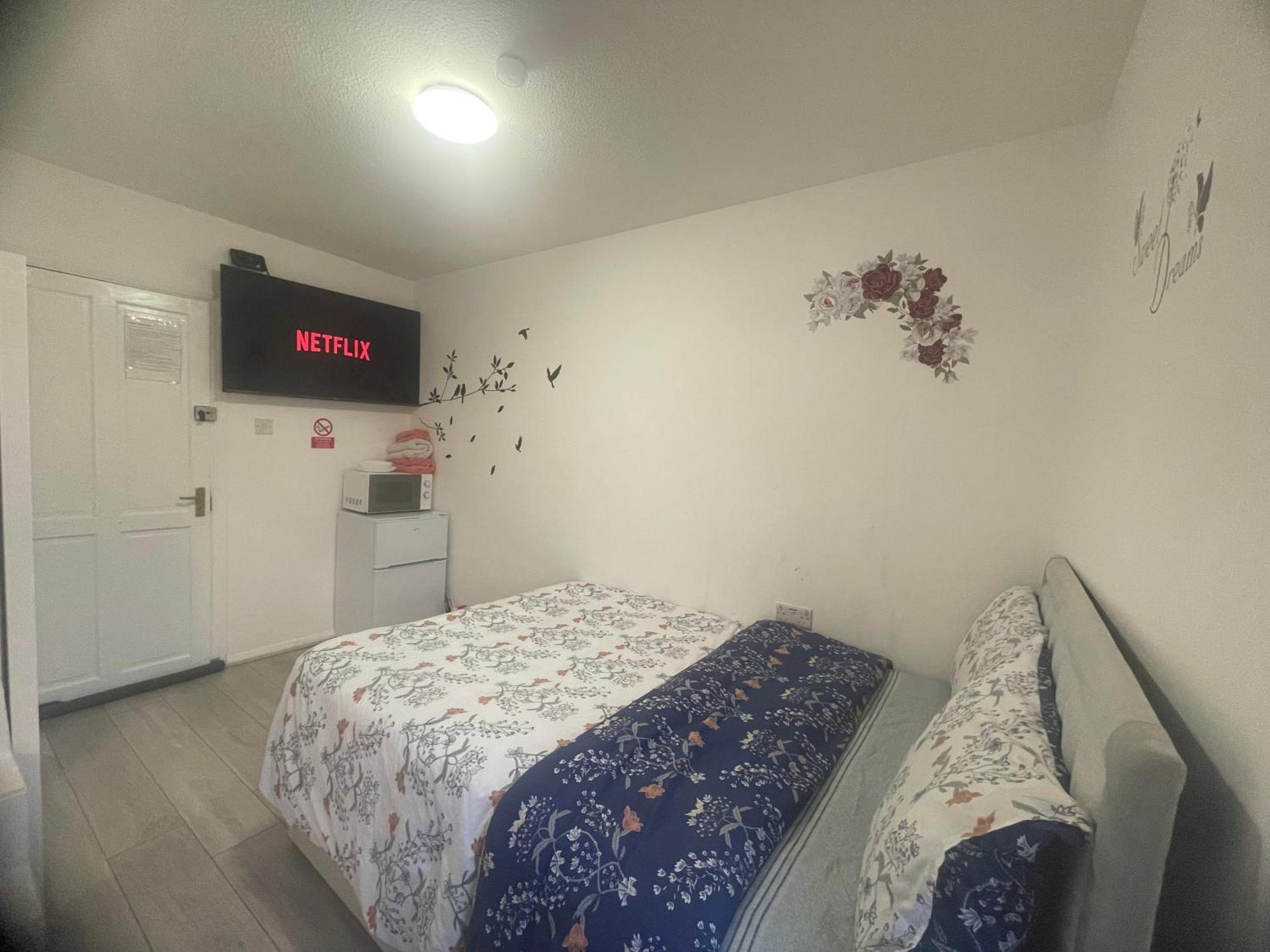 North Avenue Guest House Ltd, Heathrow Airport-Free Parking Hayes  Zewnętrze zdjęcie